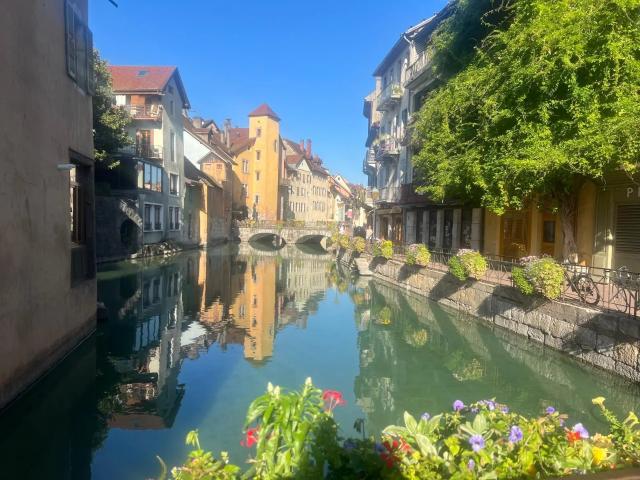 local commercial en plein coeur du centre ville de Annecy