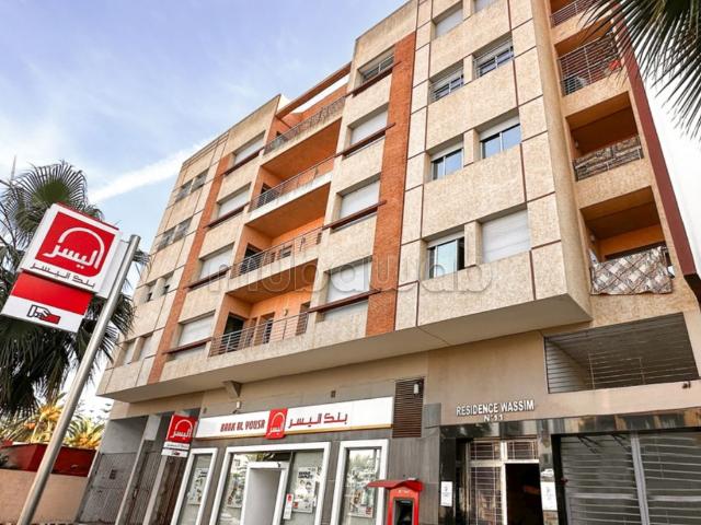 Local commercial en vente à Corniche. Surface de 152 m²
