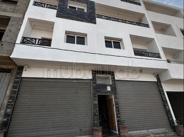 Local commercial en vente à Haut Anza. Surface totale 146 m². Porte blindée