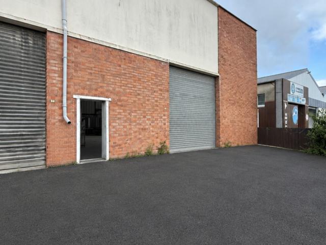 LOCAL COMMERCIAL / ENTREPOT A LOUER ARRAS