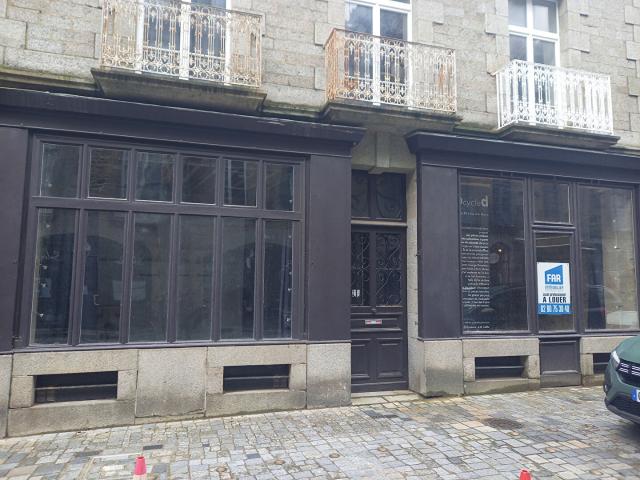 Local commercial Fougeres 67 m2