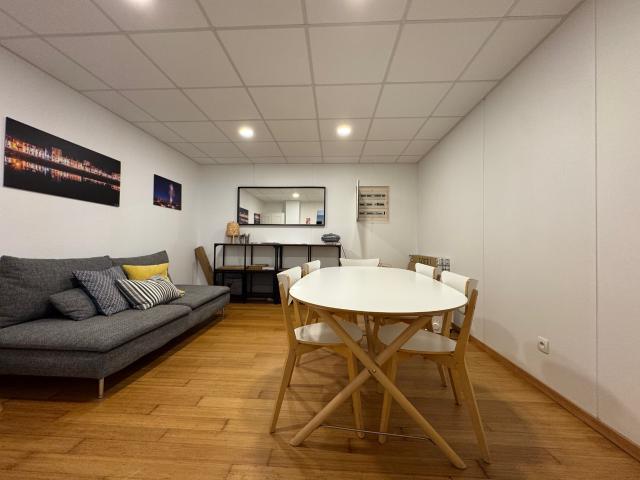 Local commercial galerie marchande 03600