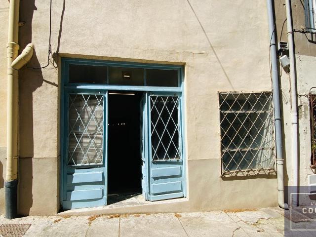 LOCAL COMMERCIAL / GARAGE / GALERIE A RENOVER