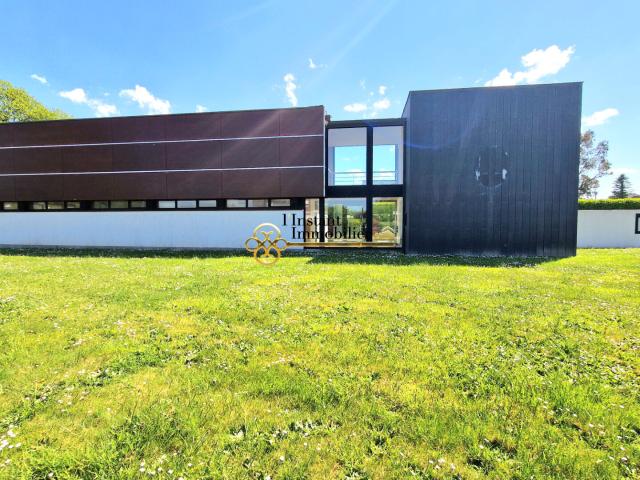 Local commercial Plougasnou 7 pièce s 209 m2