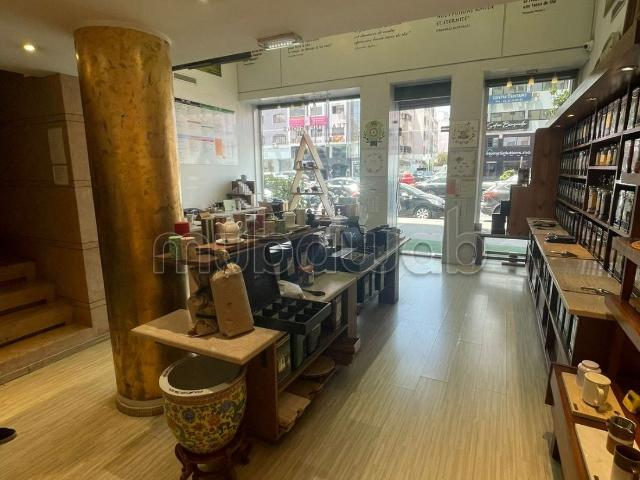 Local commercial premium bd zerktouni visibilite