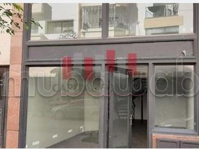 Local commercial premium de 80 m2 quartier racine a la location