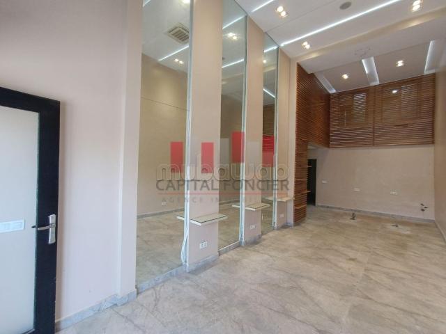 Local commercial premium de à la location Riviera 127m2