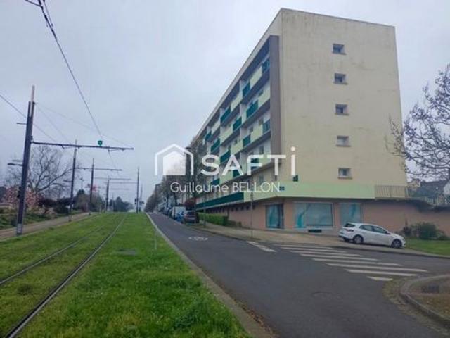 Local commercial Recouvrance