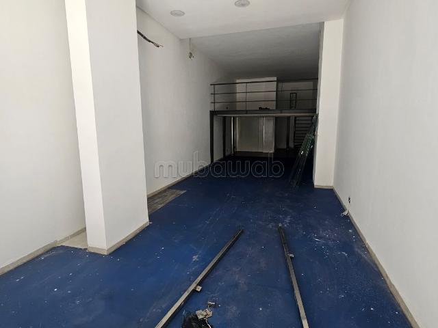 Local commercial récent 90 m2 les princesses