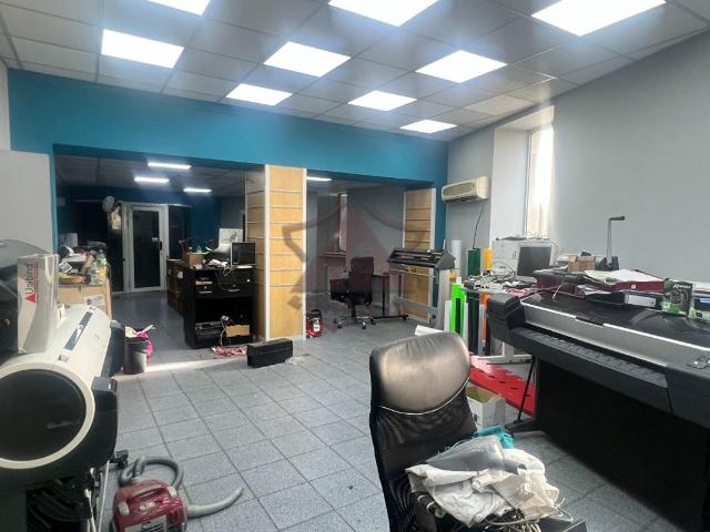 Local commercial Saint Ambroix 72 m2