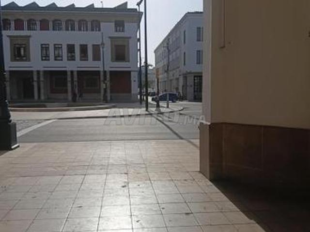 Local commercial saroute av med 5