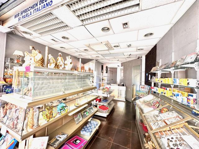 Local commercial secteur prisé sur le boulevard de la grotte. 62m² Lourdes