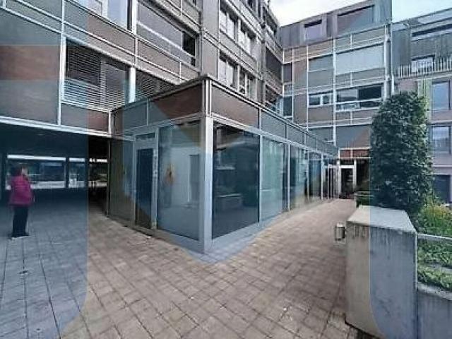 LOCAL COMMERCIAL TRÈS BIEN SITUÉ À MORGES
