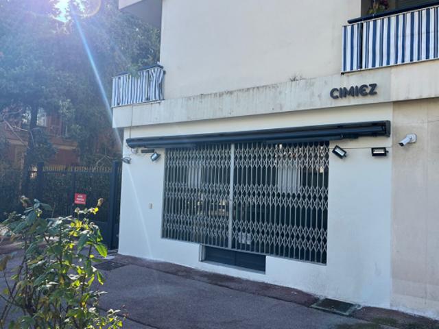 Local commercial Vente des murs Nice 060000 Cimiez