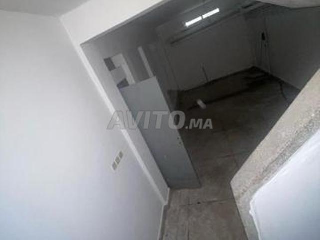 Local commercial vide a vendre / magasin de 71 m2