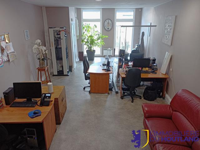Local commercial Wormhout 54 m2