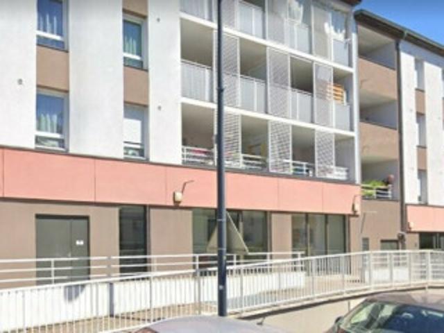 Local commercial 01480