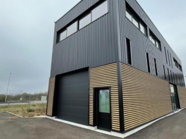 Local commercial 01500
