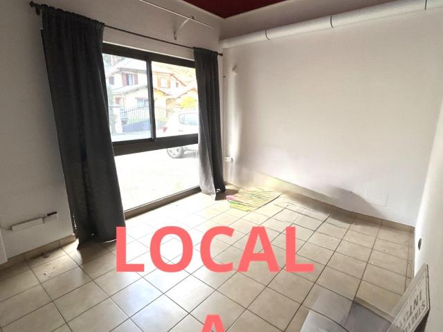 Local commercial 142 m²