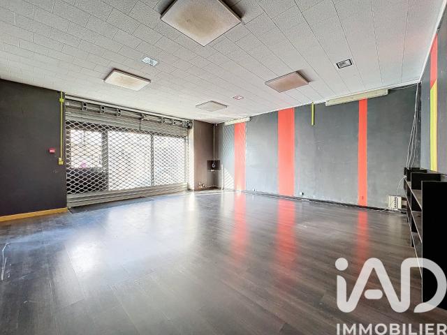 Local commercial 145 m²