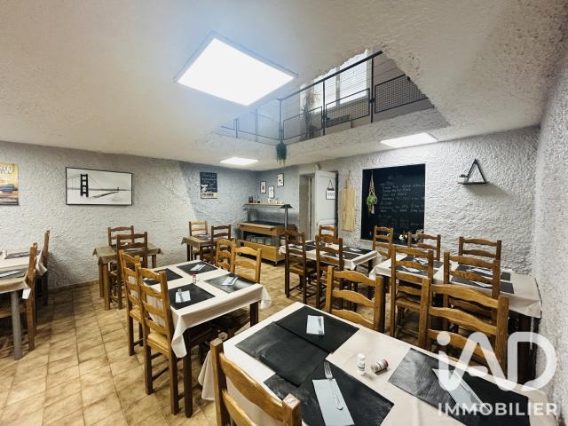 Local commercial 146 m²