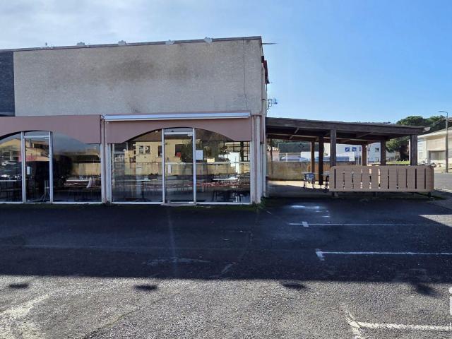 Local commercial 150 m²