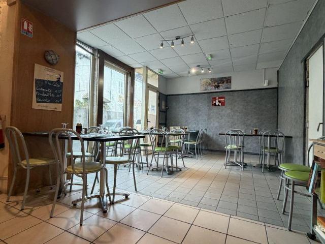 Local commercial 150 m²