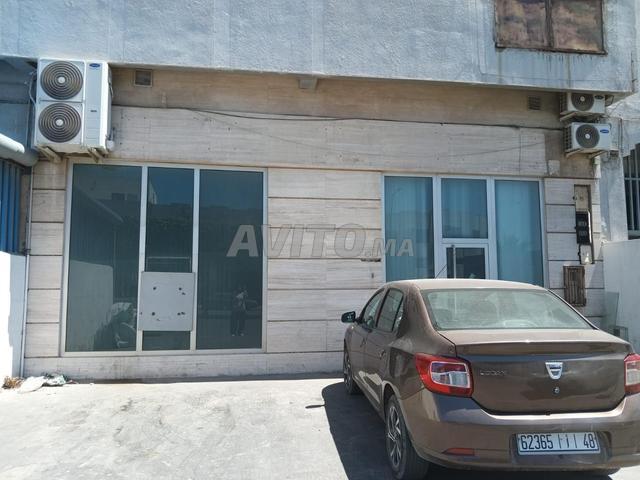 Local commercial 150m² ain sebaa 25000 dh/mois