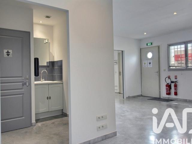 Local commercial 154 m²