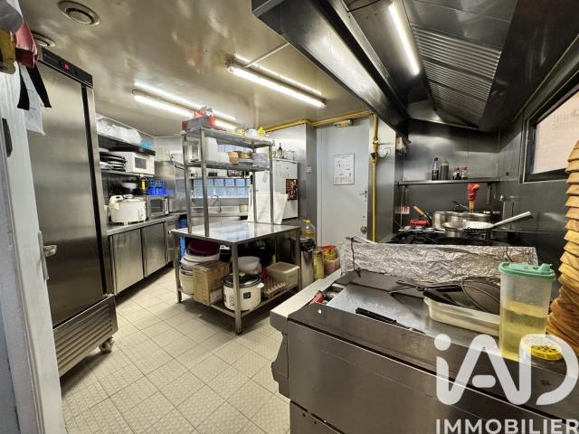 Local commercial 185 m²