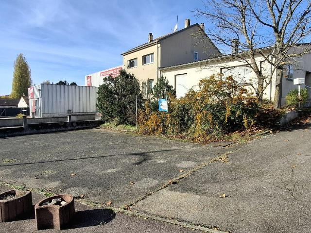 Local commercial 186 m²
