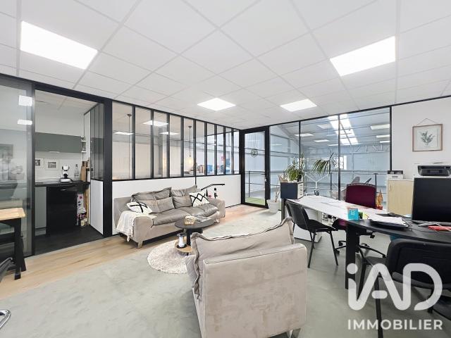 Local commercial 192 m²