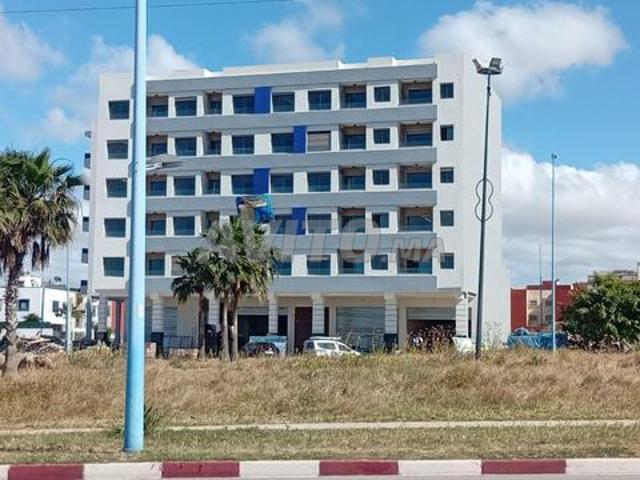 Local commercial 106m2 plus 55m2 de mezzanine Bouznika