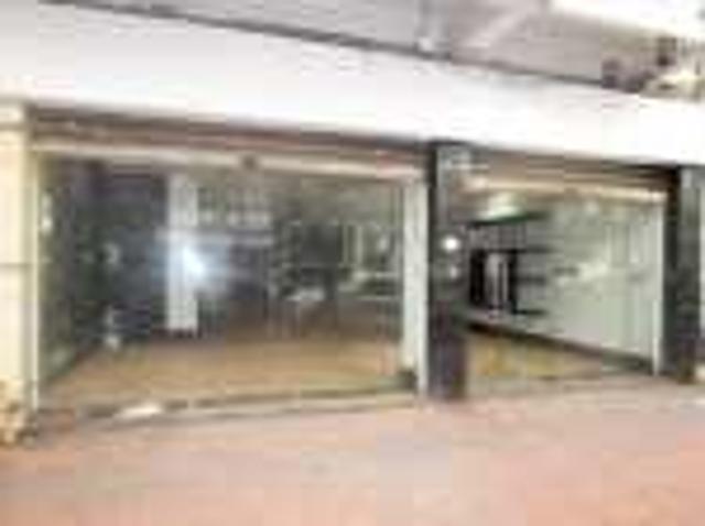 Local Commercial 120m2 à Quartier Gauthier