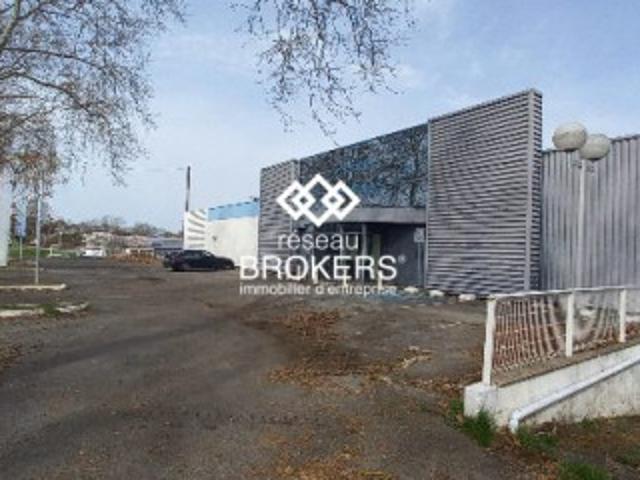Local commercial 12200