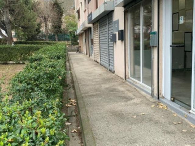 Local commercial 13011