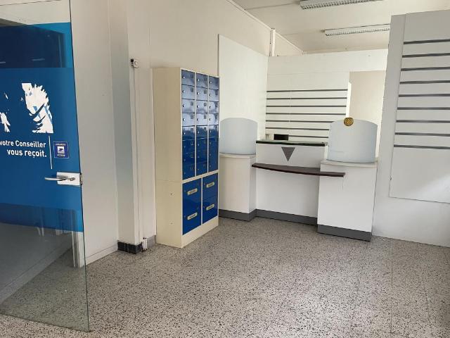 Local commercial 135 m²
