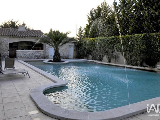 Local commercial 1 750 m²