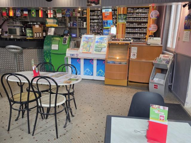 Local commercial 260 m²