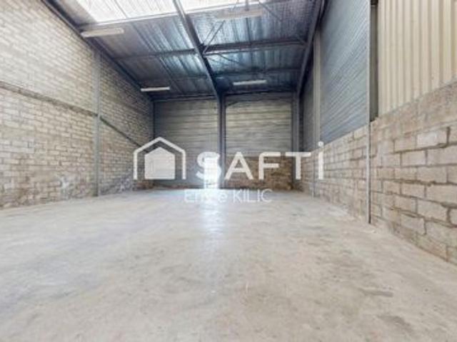 LOCAL COMMERCIAL 287 M² EMPLACEMENT PREMIUM