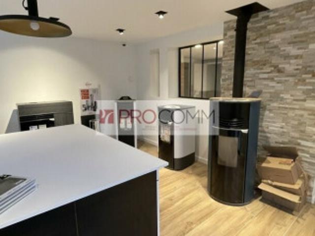 Local commercial 28600