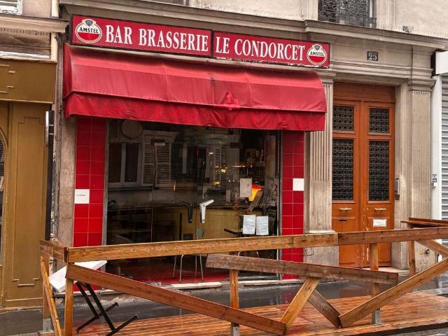 Local commercial 28 m²