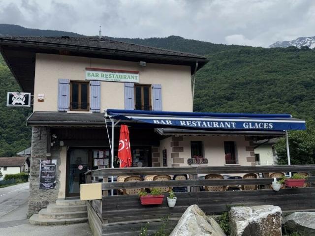 Local commercial 200 m²