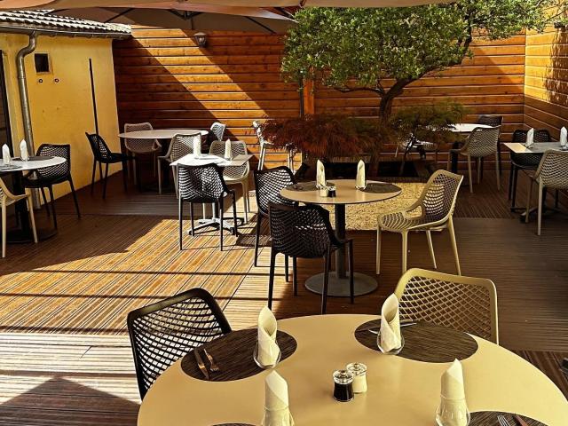 Local commercial 200 m²