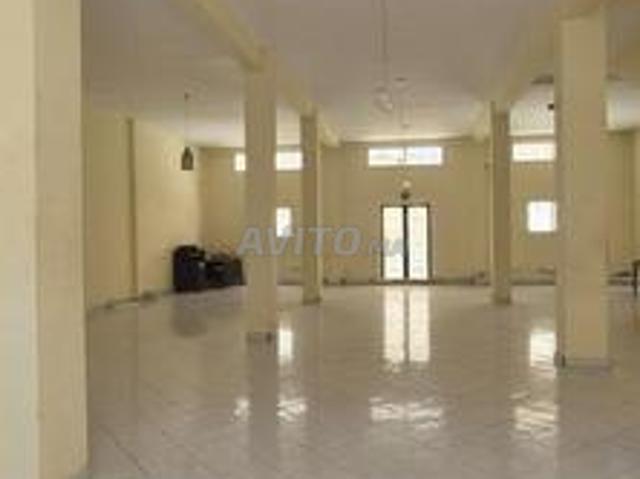 Local commercial 217m² RDC Californie