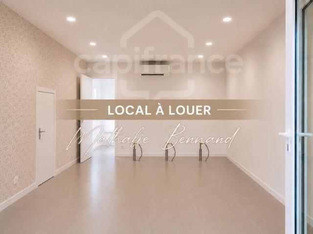 Local commercial 23 m² – Centre ville Villeneuve sur Lot – Vitrine – 485 € HT/mois