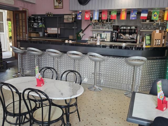Local commercial 355 m²