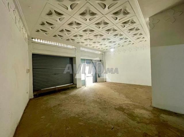 Local commercial 366m² parking Bourgogne MZ 373167