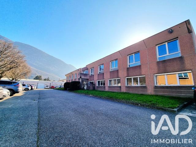 Local commercial 373 m²