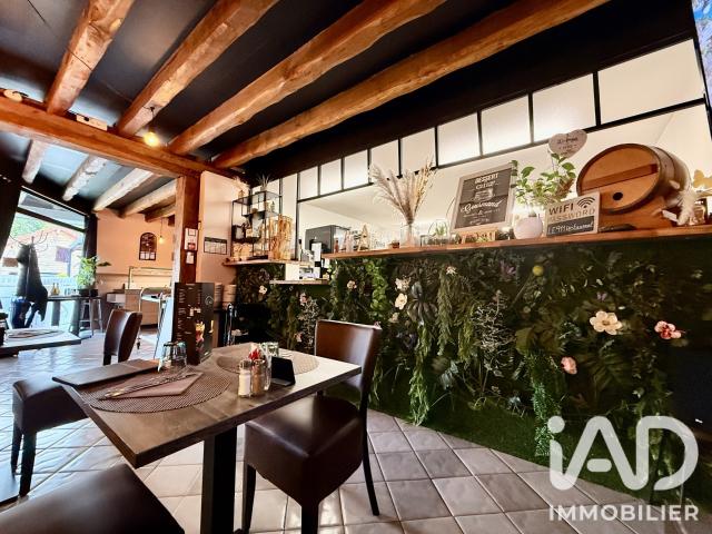 Local commercial 271 m²